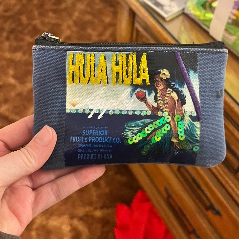Vintage Leather Hula Hula Zipper Pouch